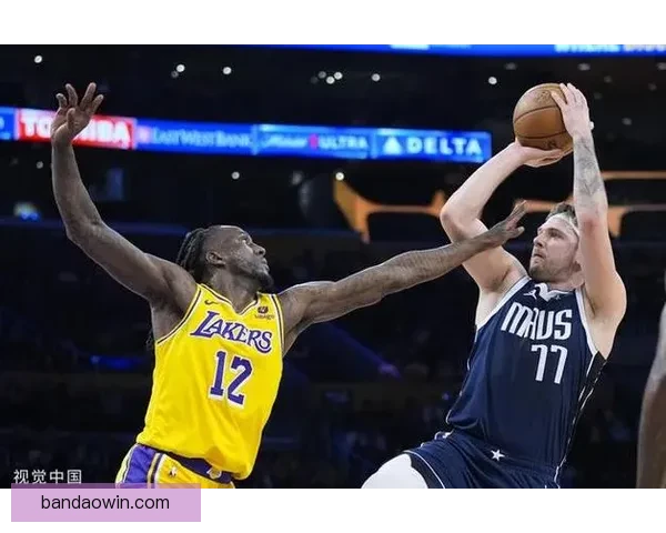 东契奇32分带伤鏖战三分绝平三不沾效率低迷遗憾吞里程悲